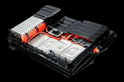 車企加速升級為動力電池行業(yè)帶來的機(jī)遇與挑戰(zhàn)